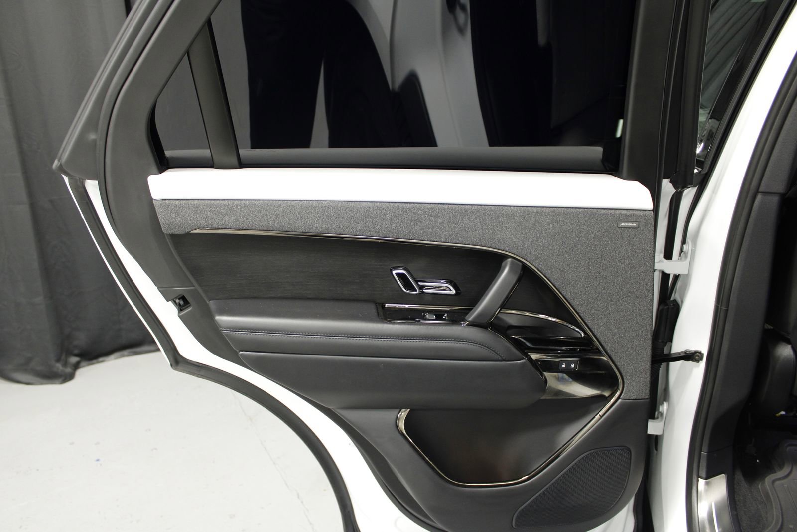 Used 2025 Land Rover Range Rover Sport Dynamic SE image 25