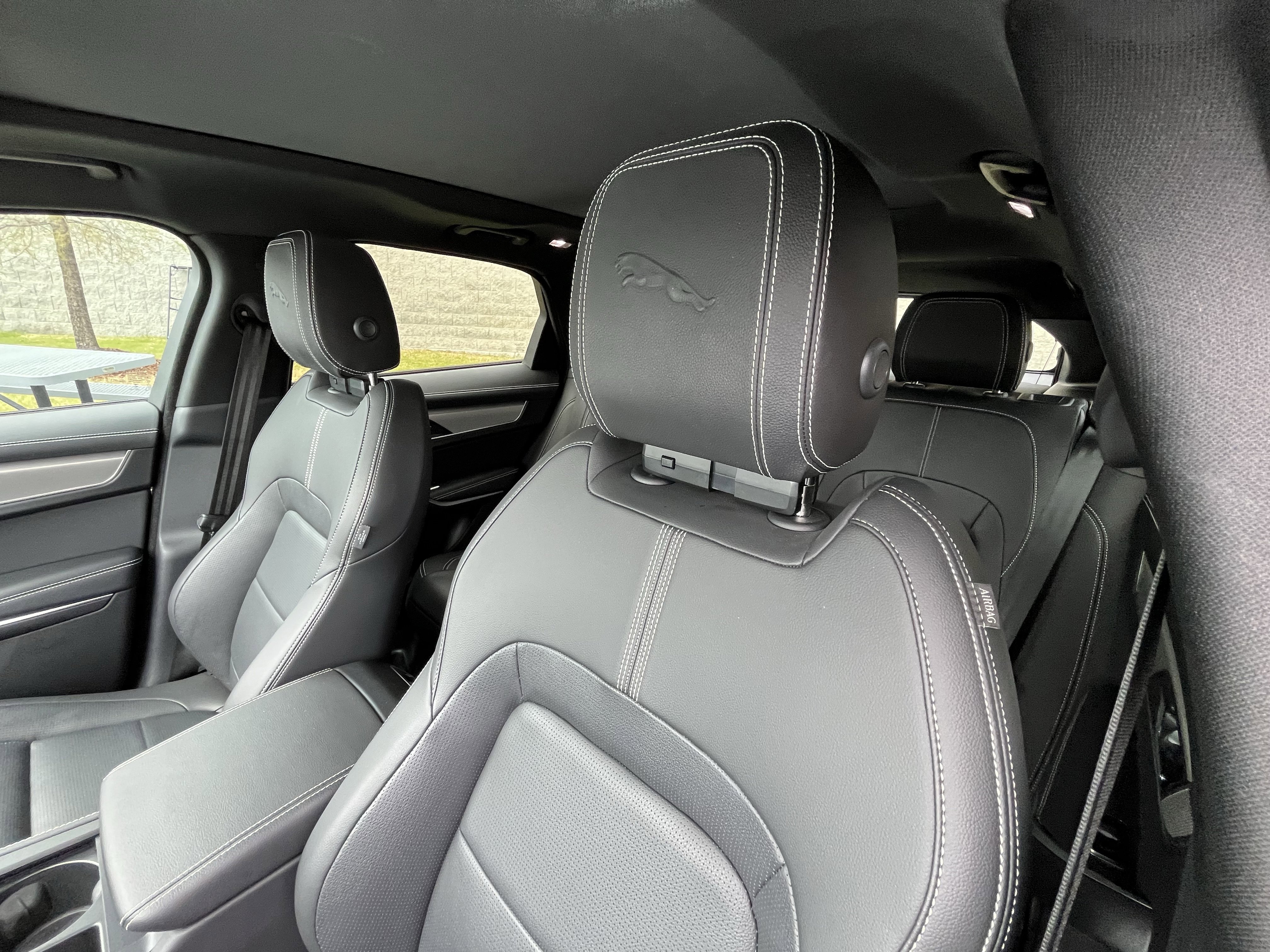 Certified 2025 Jaguar F-PACE R-Dynamic S AWD/4WD image 17