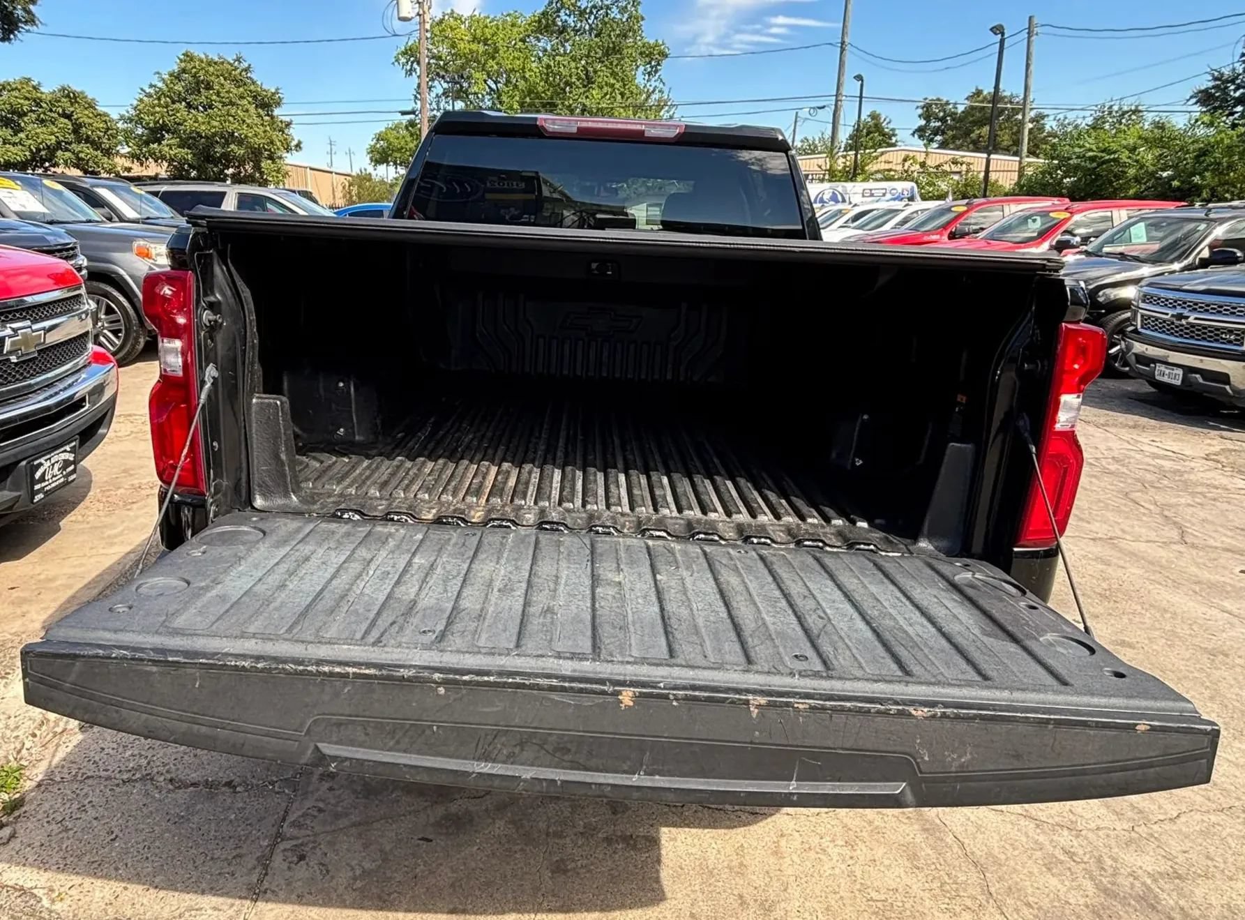 Used 2021 Chevrolet Silverado 1500 RST RWD image 5