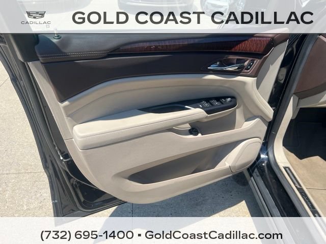Used 2015 Cadillac SRX Luxury FWD image 16