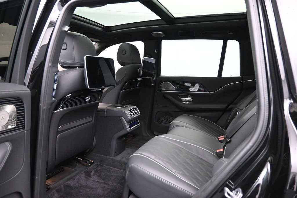 Used 2024 Mercedes-Benz Maybach GLS 600 4MATIC image 26