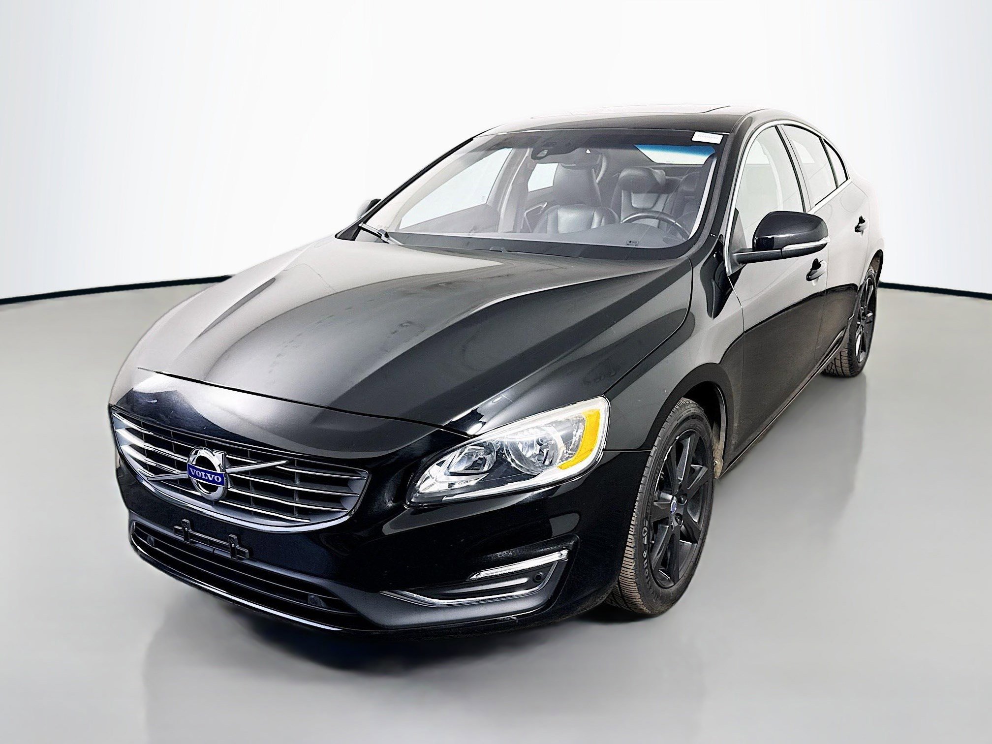Used 2016 Volvo S60 T5 Premier w/ Convenience Package image 4