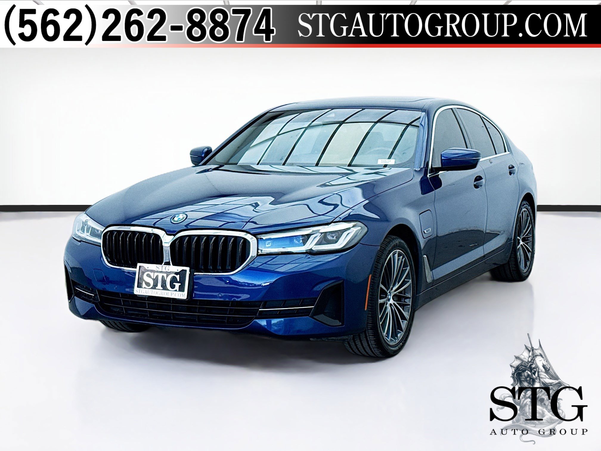 Used 2023 BMW 530e w/ Convenience Package image 1