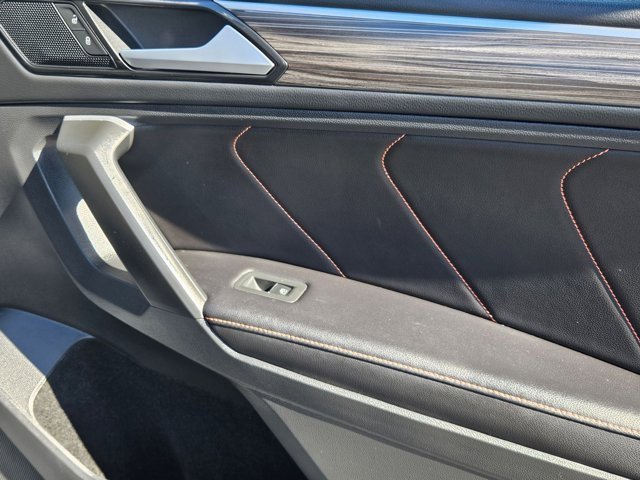 Used 2024 Volkswagen Tiguan Wolfsburg Edition image 28