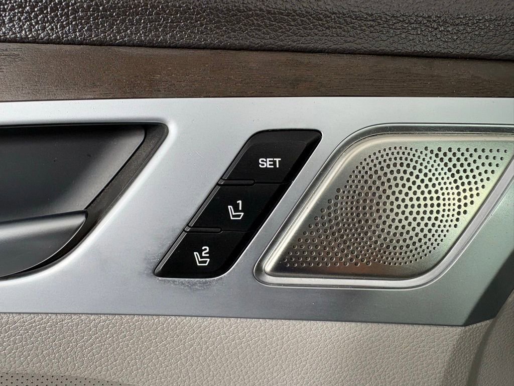 Used 2019 Genesis G80 5.0 Ultimate image 13