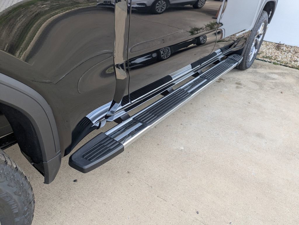 New 2026 GMC Sierra 1500 SLT image 27