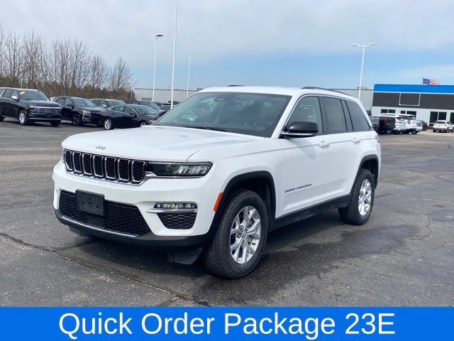 Used 2023 Jeep Grand Cherokee Limited AWD/4WD image 3