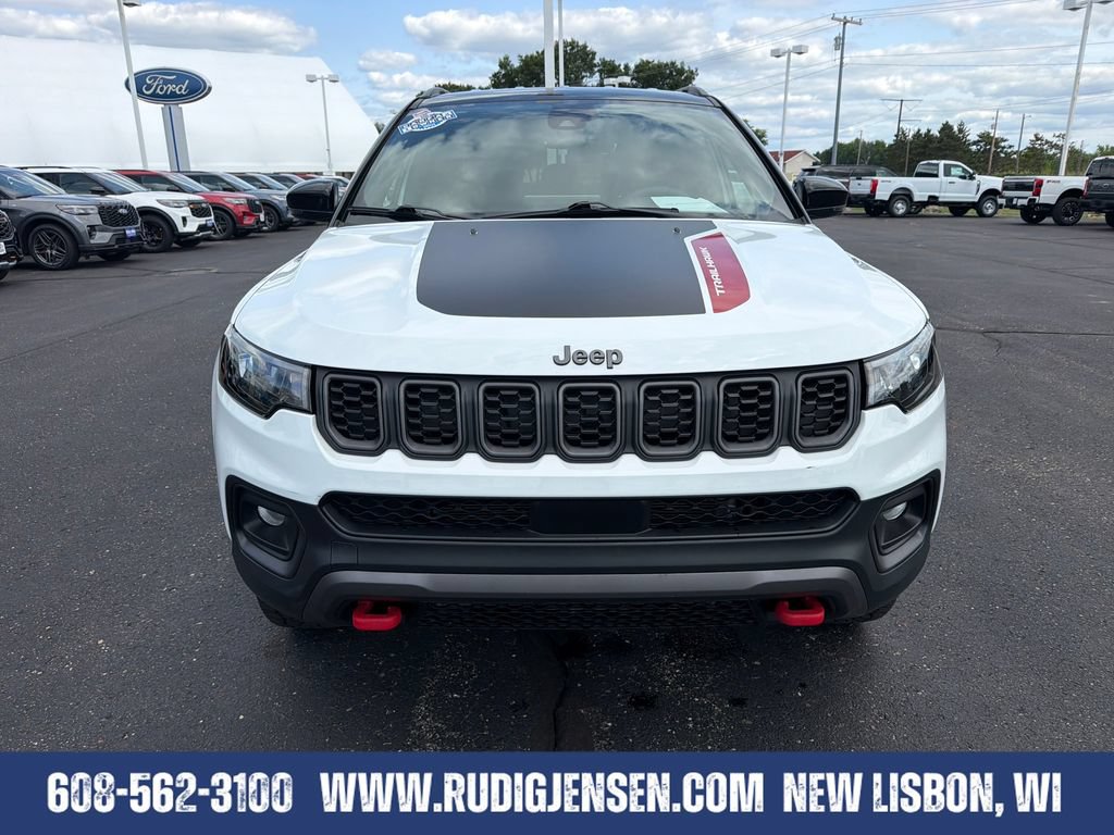 Used 2025 Jeep Compass Trailhawk AWD/4WD image 8
