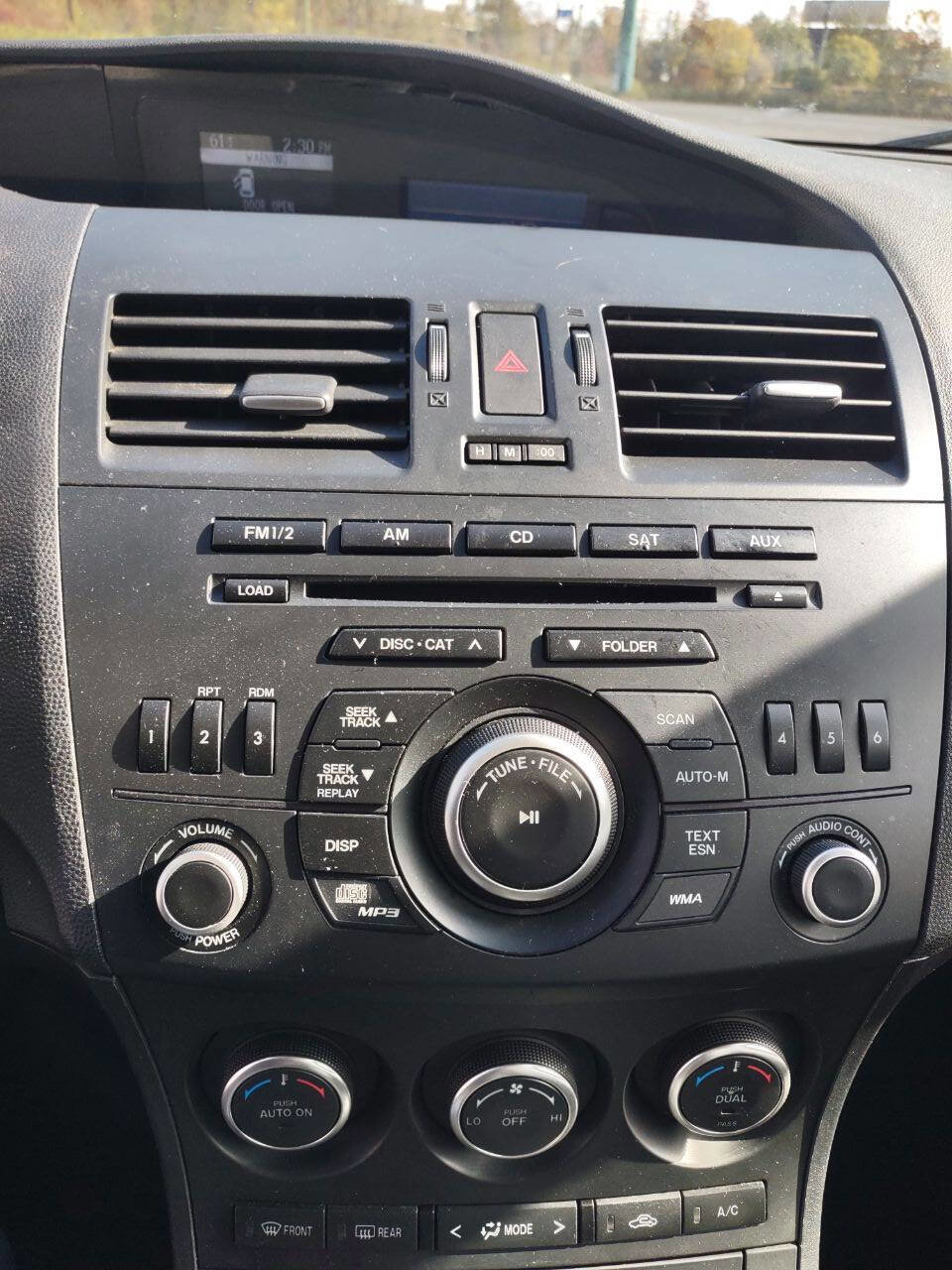 Used 2013 MAZDA MAZDA3 i Touring image 15