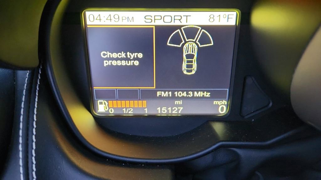 Used 2014 Ferrari California image 25