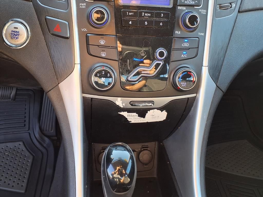 Used 2011 Hyundai Sonata SE image 24