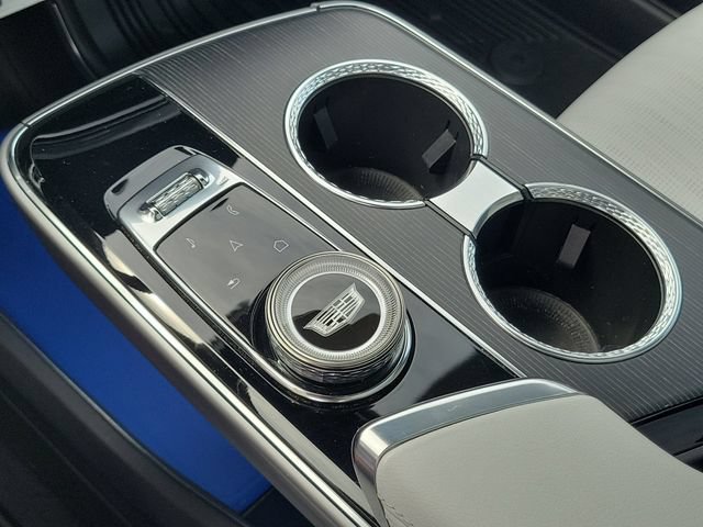 Certified 2024 Cadillac Lyriq Luxury AWD/4WD image 21