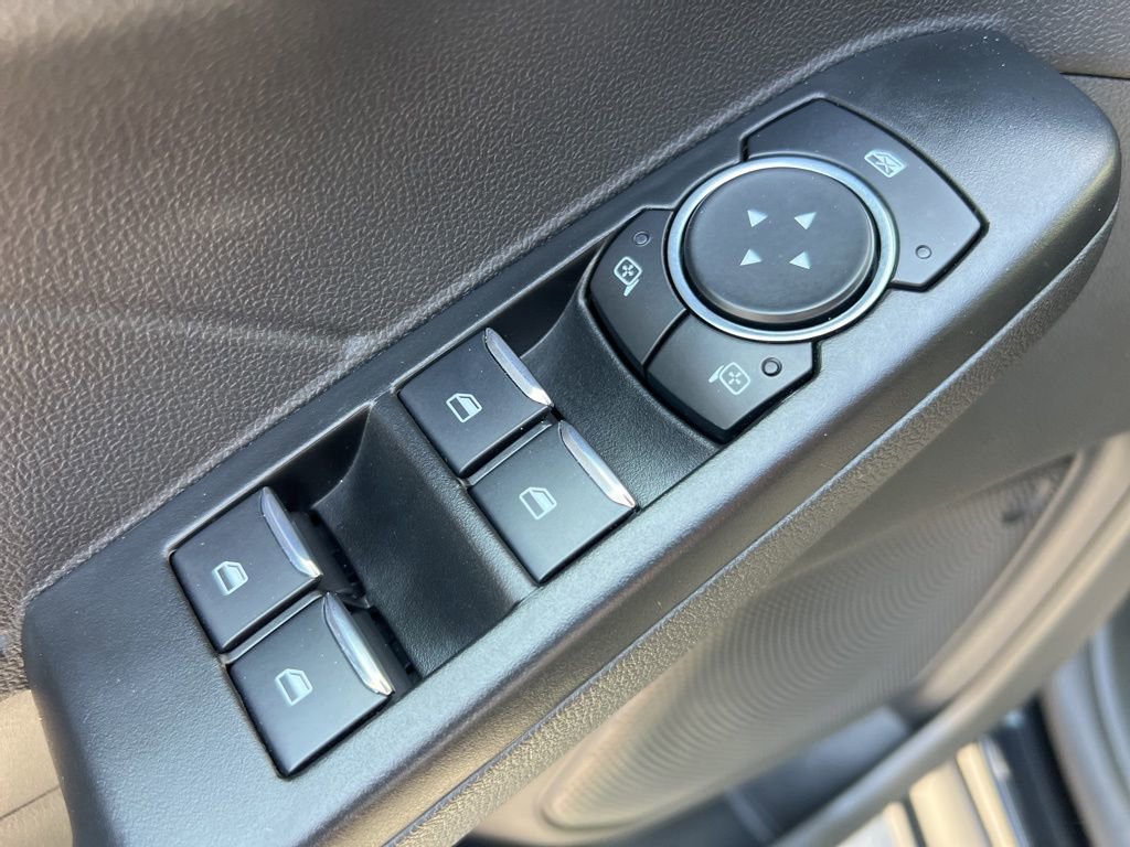 Used 2025 Ford Escape ST-Line Select image 9