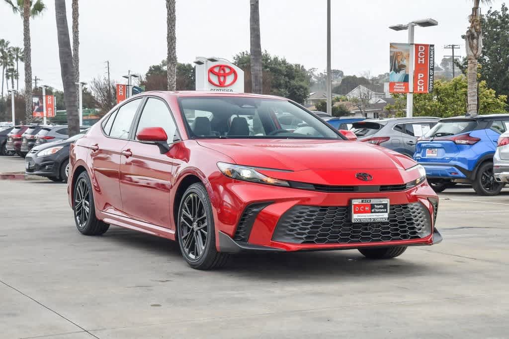New 2025 Toyota Camry SE FWD image 3