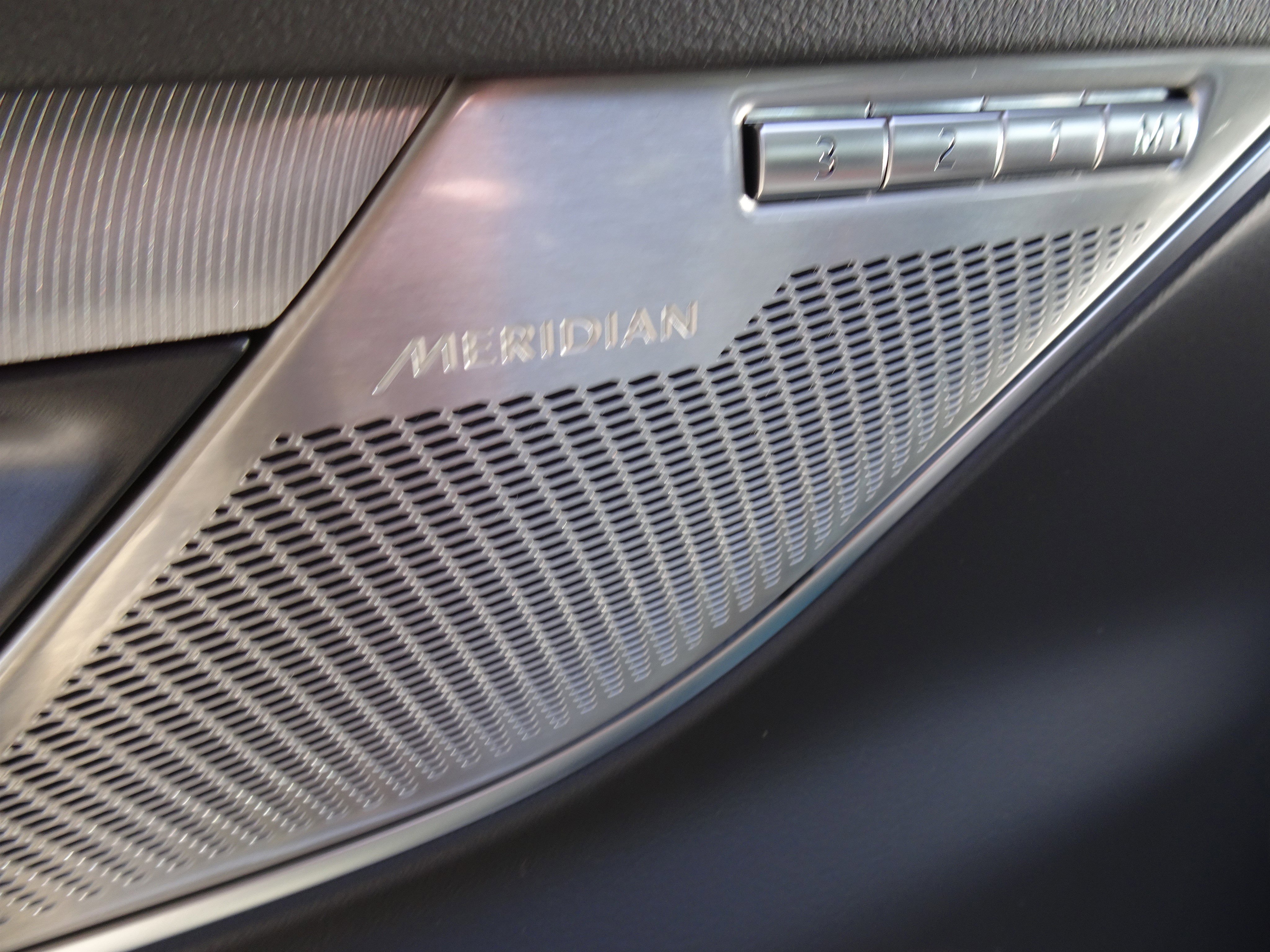 New 2024 Jaguar XF R-Dynamic SE image 17