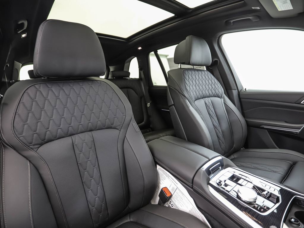 New 2026 BMW X5 xDrive50e w/ Executive Package image 32