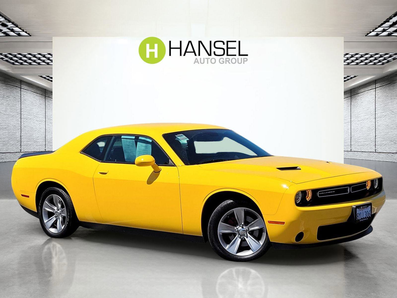 Used 2017 Dodge Challenger SXT