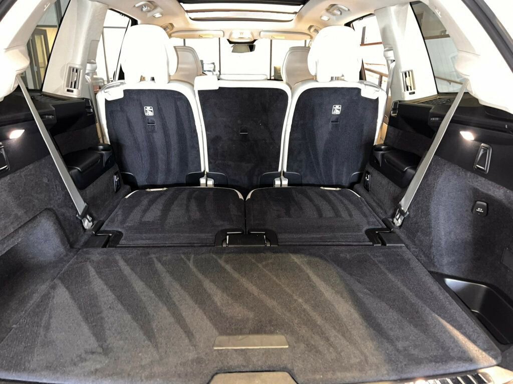 Used 2023 Volvo XC90 T8 Ultimate image 29