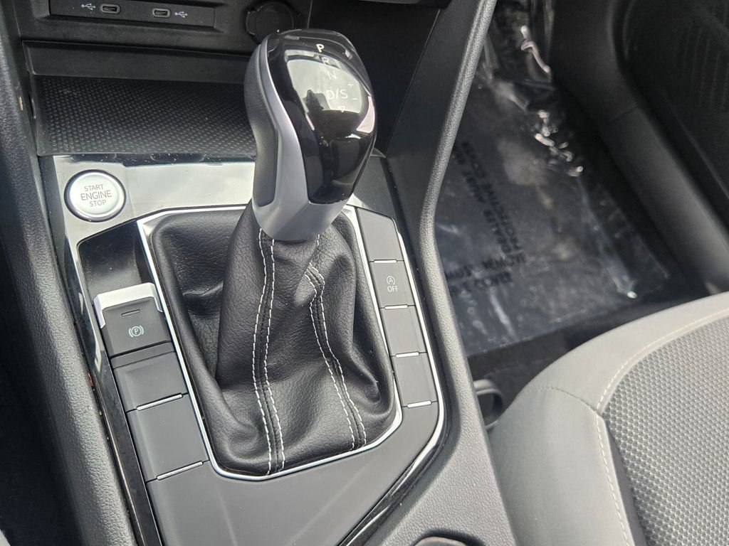 Certified 2024 Volkswagen Taos S FWD image 19