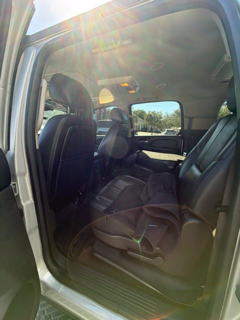 Used 2013 Chevrolet Suburban LT AWD/4WD image 5