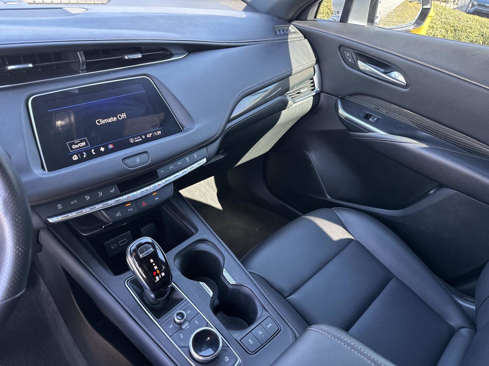 Used 2022 Cadillac XT4 Sport w/ Enhanced Visibility Package image 23