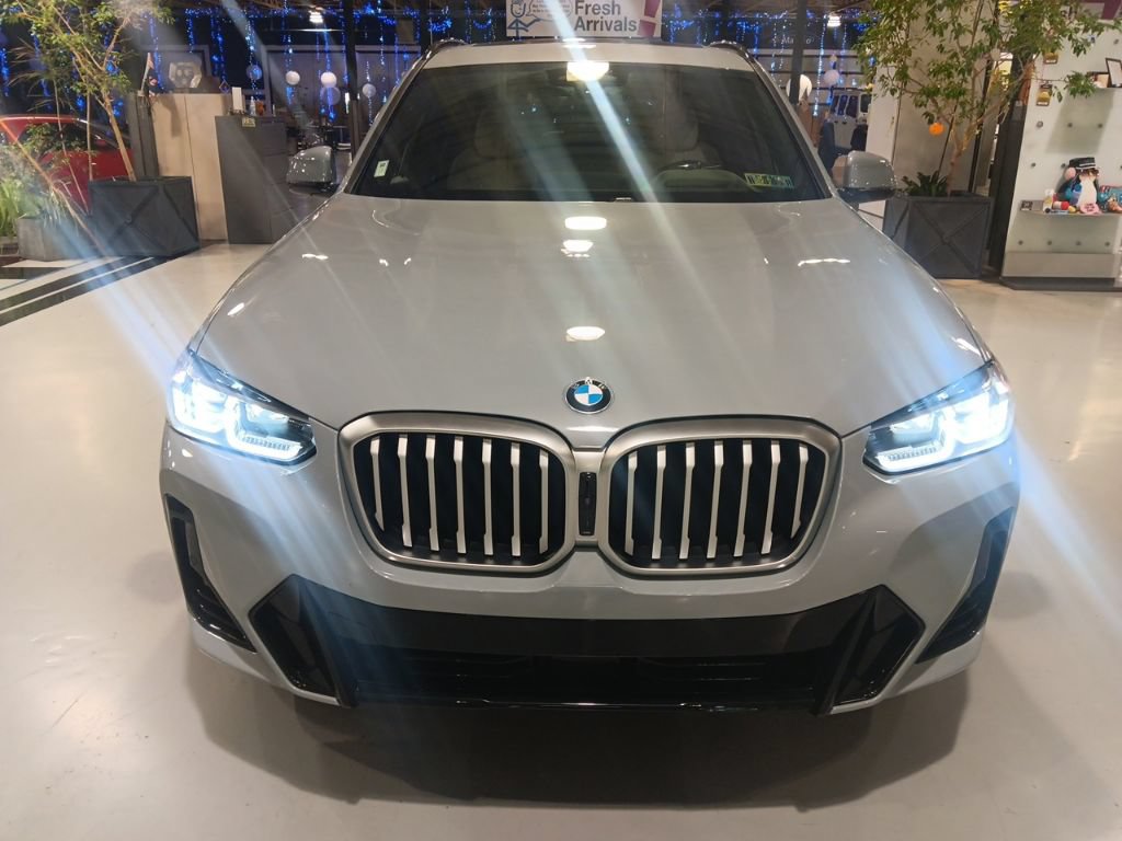 Certified 2024 BMW X3 xDrive30i w/ Premium Package AWD/4WD image 9
