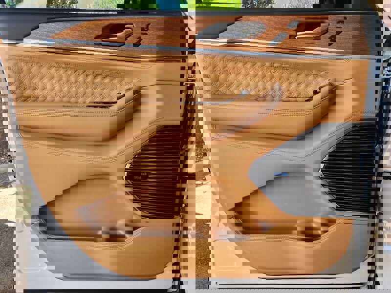 Used 2023 Jeep Grand Cherokee L Summit AWD/4WD image 23