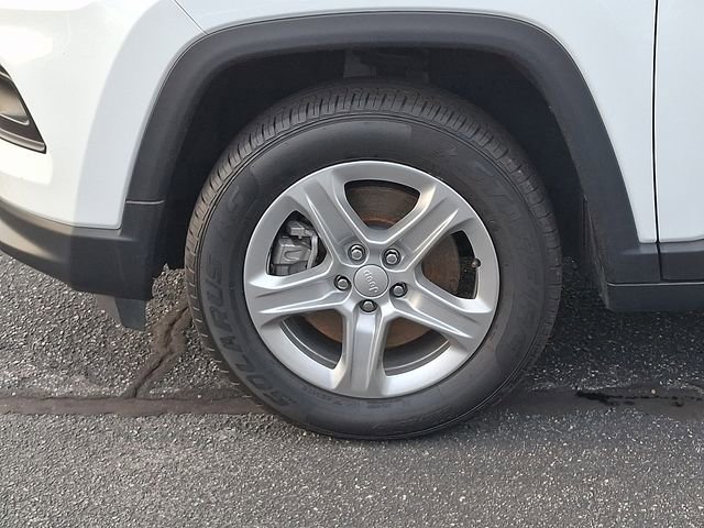 Used 2024 Jeep Compass Latitude image 8