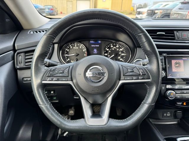 Used 2018 Nissan Rogue SV image 28