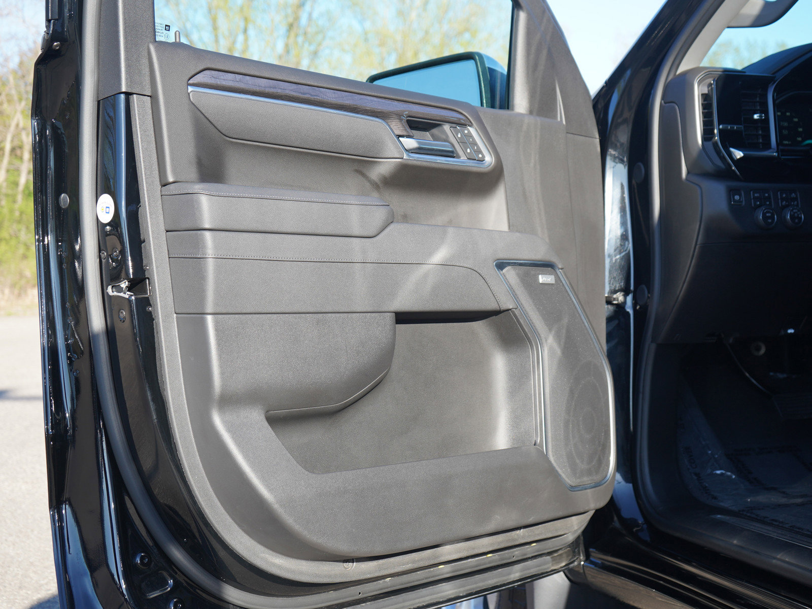 Used 2026 Chevrolet Silverado 1500 LTZ AWD/4WD image 21
