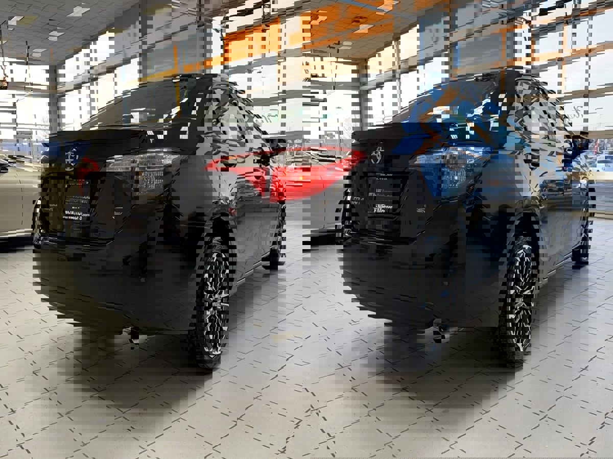 Used 2014 Toyota Corolla S image 60