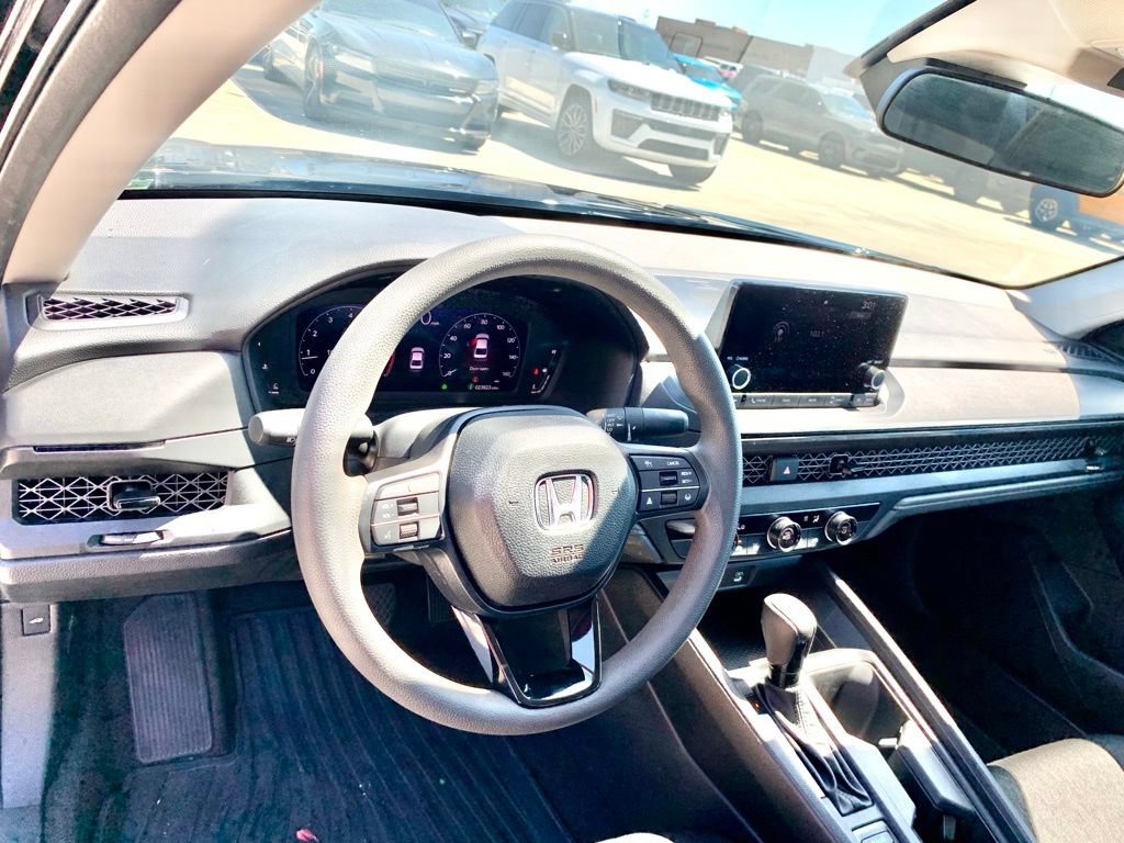 Used 2025 Honda Accord LX image 15