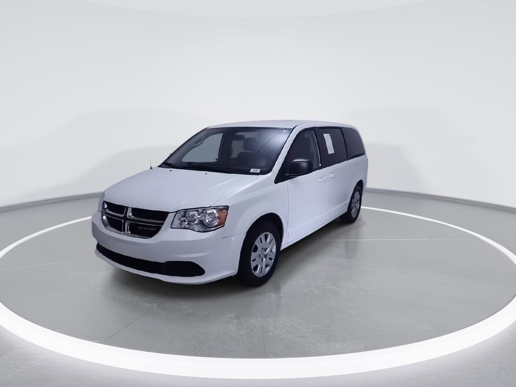 Used 2018 Dodge Grand Caravan SE FWD image 4
