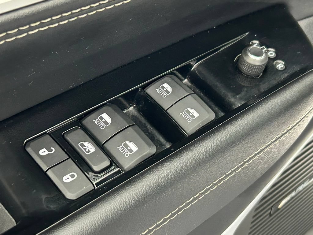 Used 2024 Jeep Wagoneer Series II w/ Flexible Seating Group AWD/4WD image 36