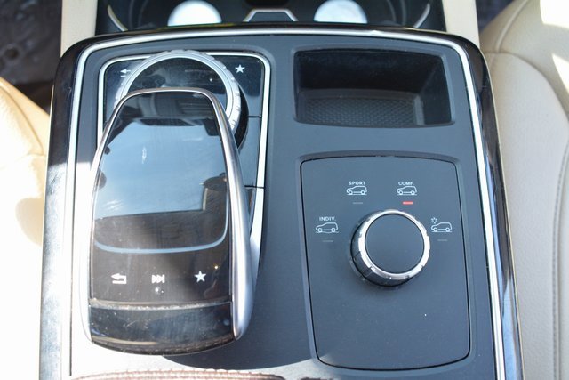 Used 2018 Mercedes-Benz GLE 350 w/ Premium 1 Package image 37