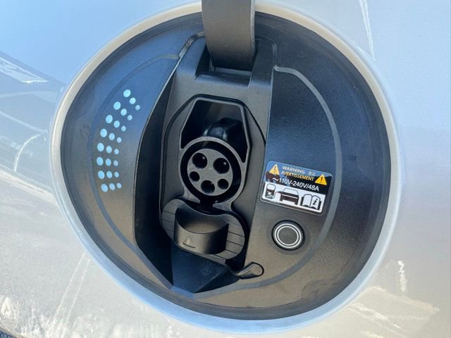 Used 2023 Genesis GV60 Advanced image 15