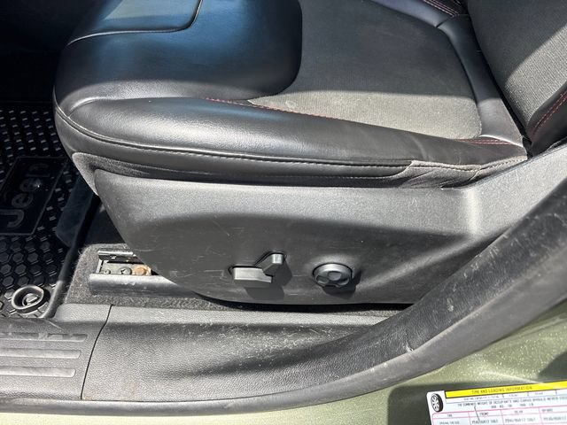 Used 2021 Jeep Cherokee Trailhawk w/ Sun, Sound & Nav Group AWD/4WD image 7