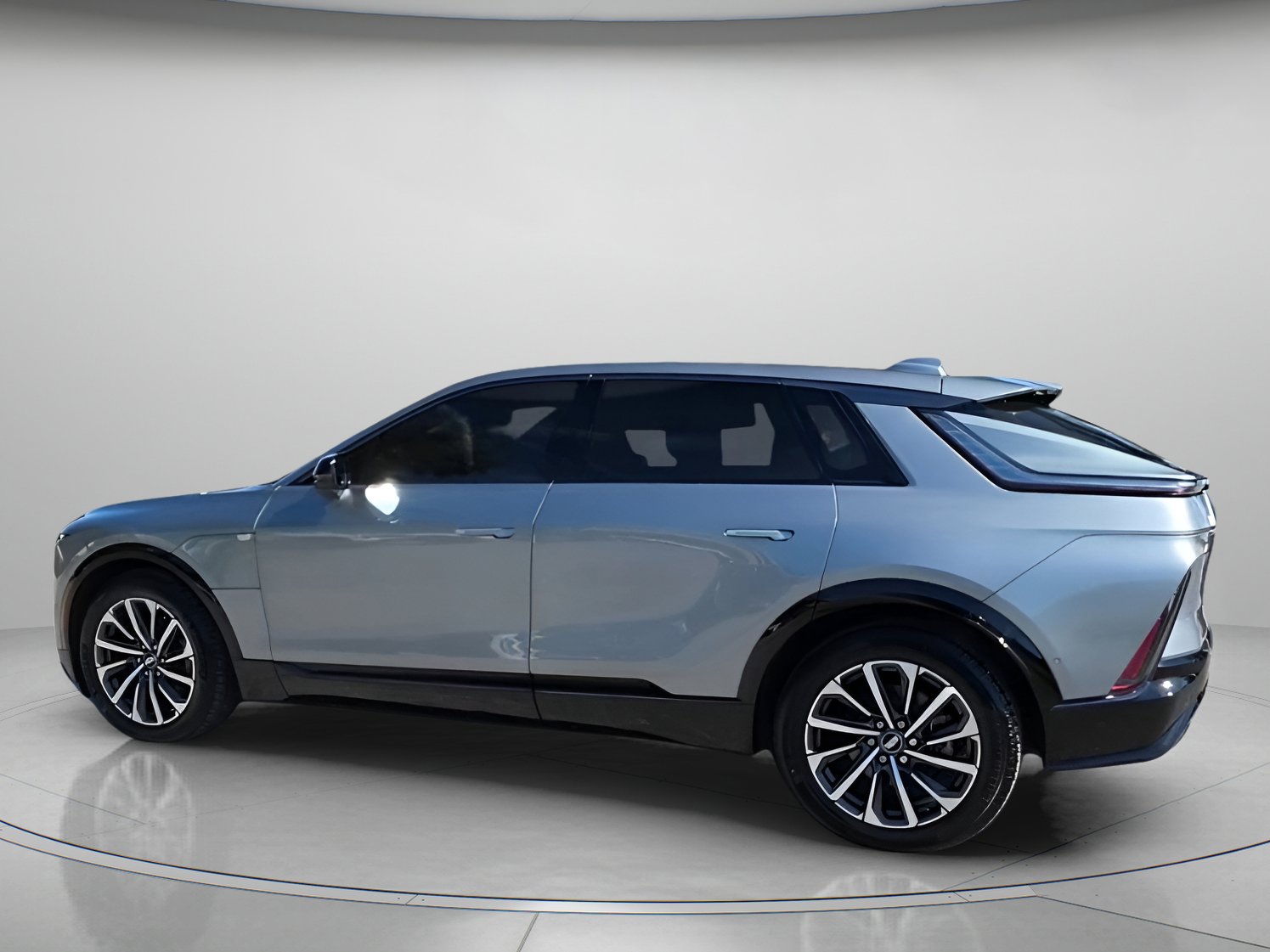 Used 2024 Cadillac Lyriq Sport image 19