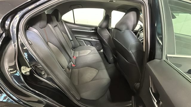 Used 2019 Toyota Camry LE FWD image 28