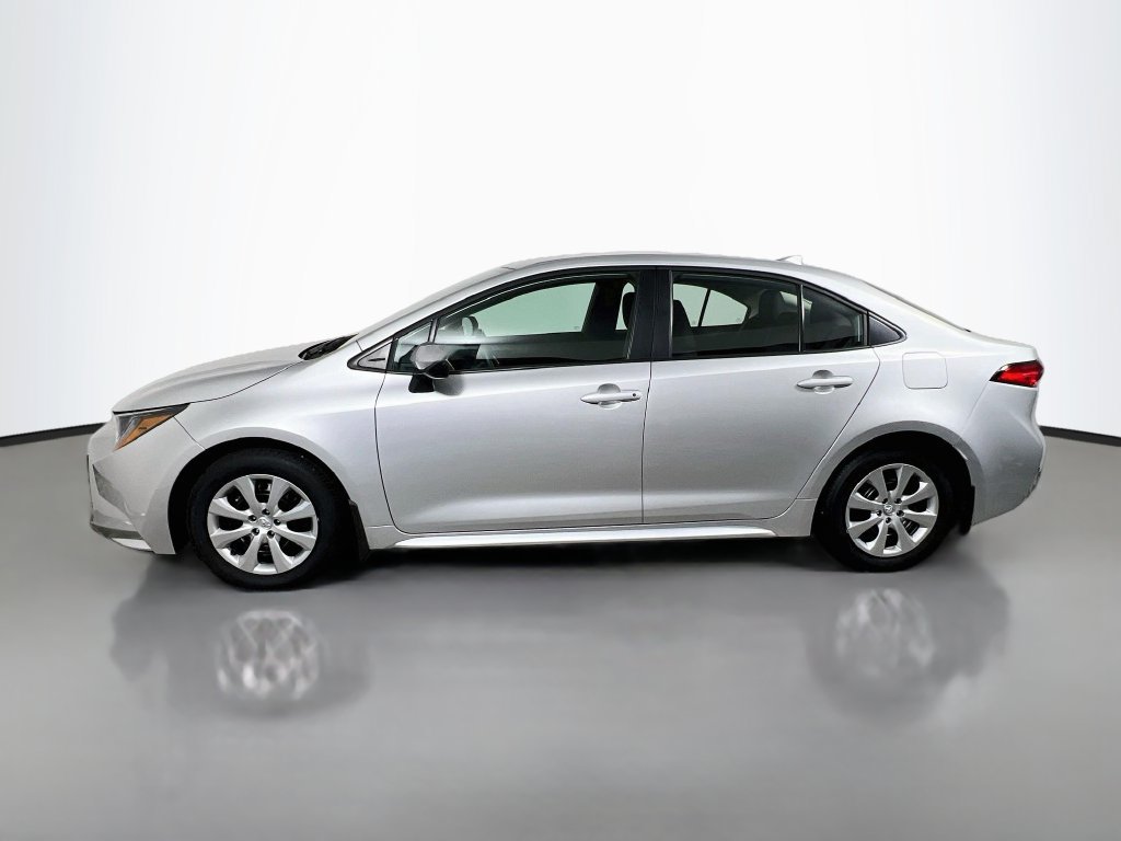 Used 2026 Toyota Corolla LE FWD image 6