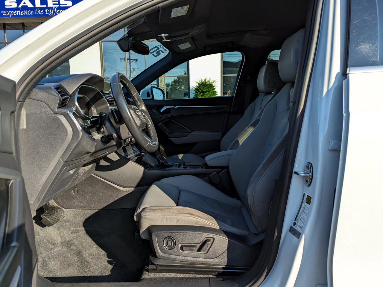 Used 2020 Audi Q3 2.0T Prestige image 12