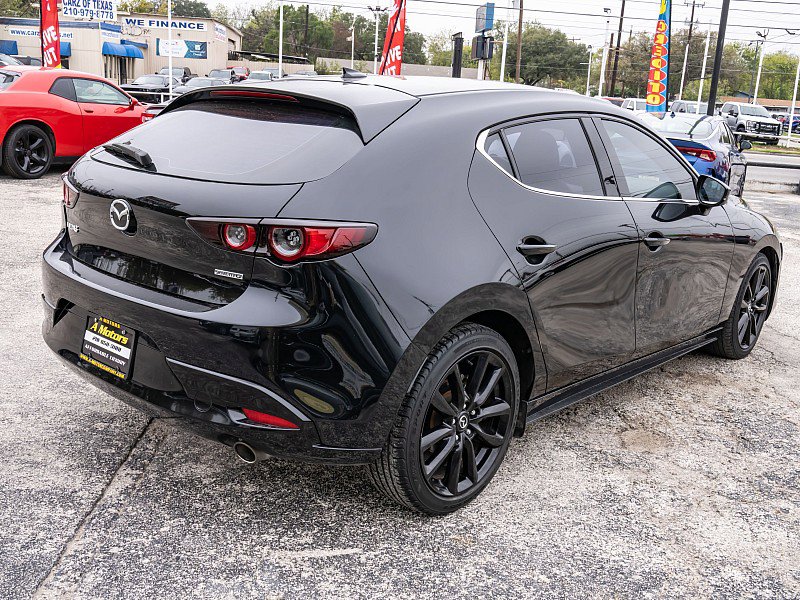 Used 2019 MAZDA MAZDA3 Hatchback w/ Premium Package image 5