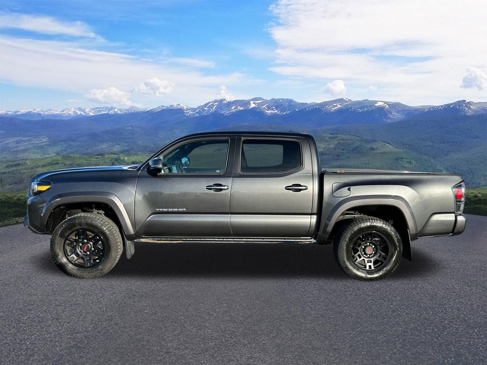 Used 2020 Toyota Tacoma Limited image 2