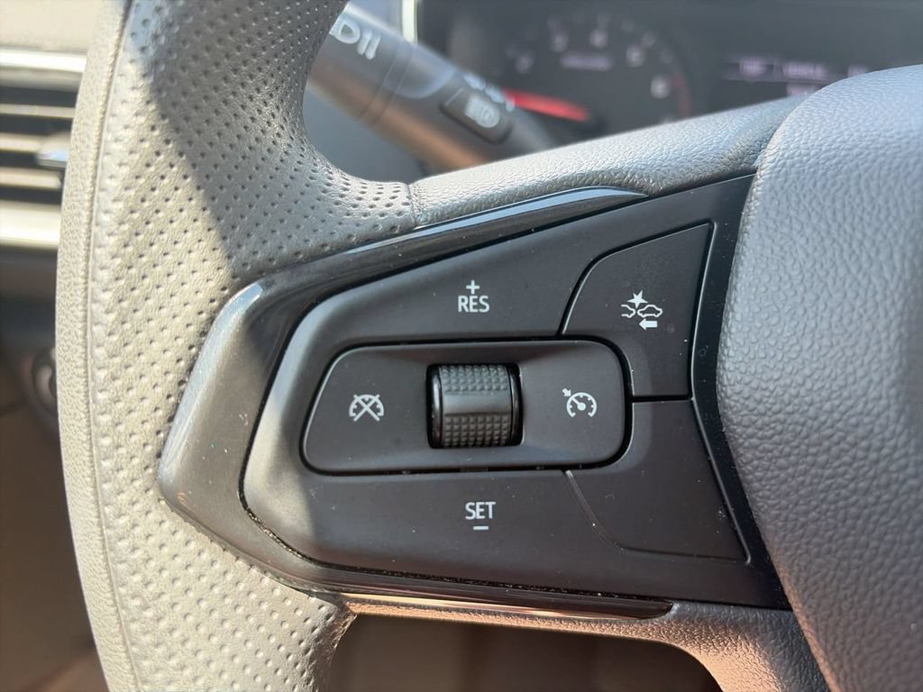 Used 2023 Chevrolet TrailBlazer LT FWD image 22