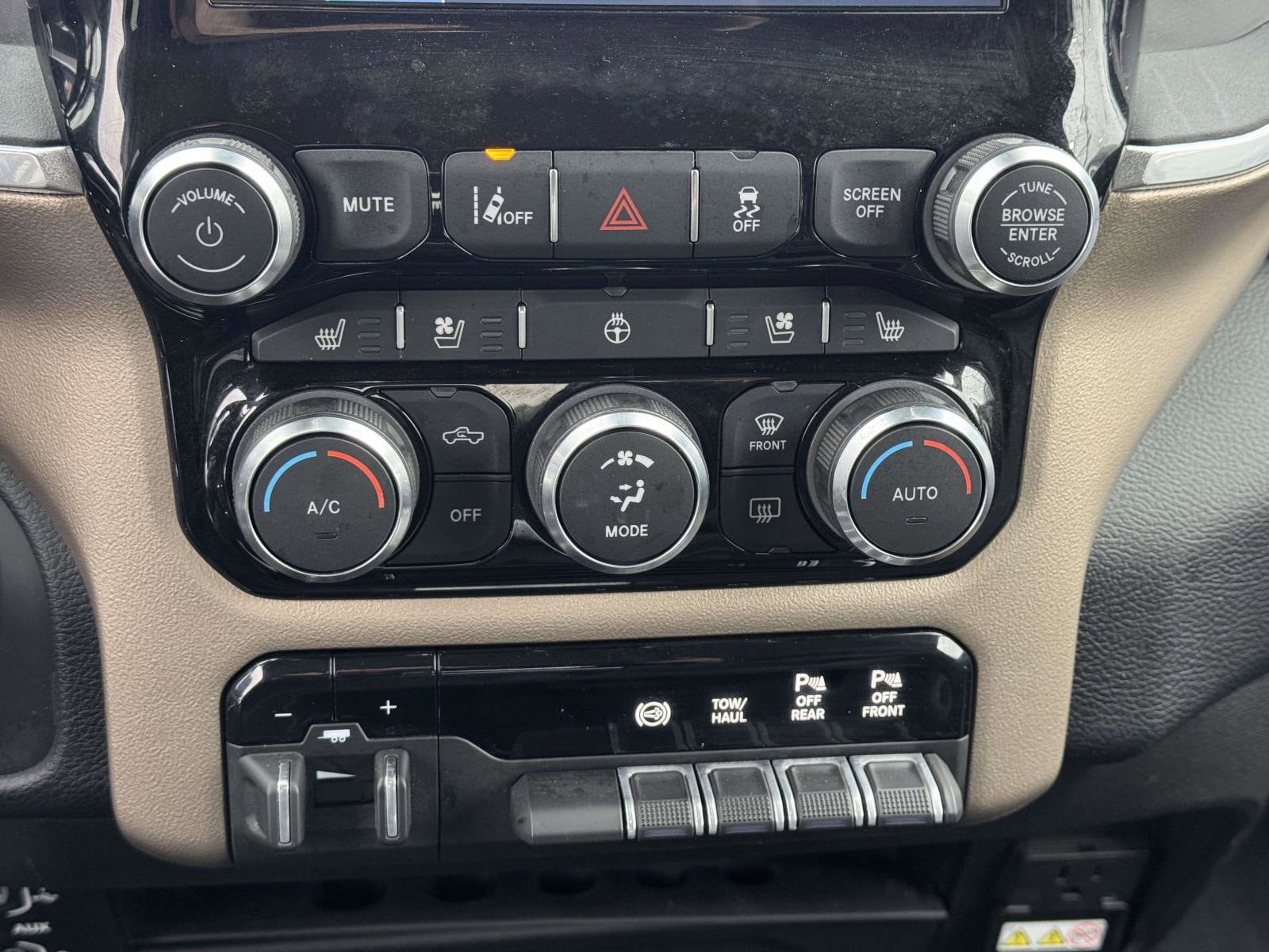 Used 2024 RAM 2500 Laramie w/ Safety Group AWD/4WD image 28