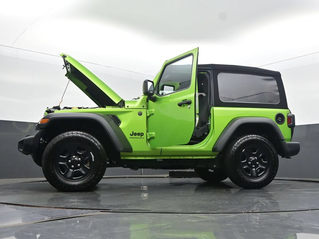 Used 2025 Jeep Wrangler Sport AWD/4WD image 56