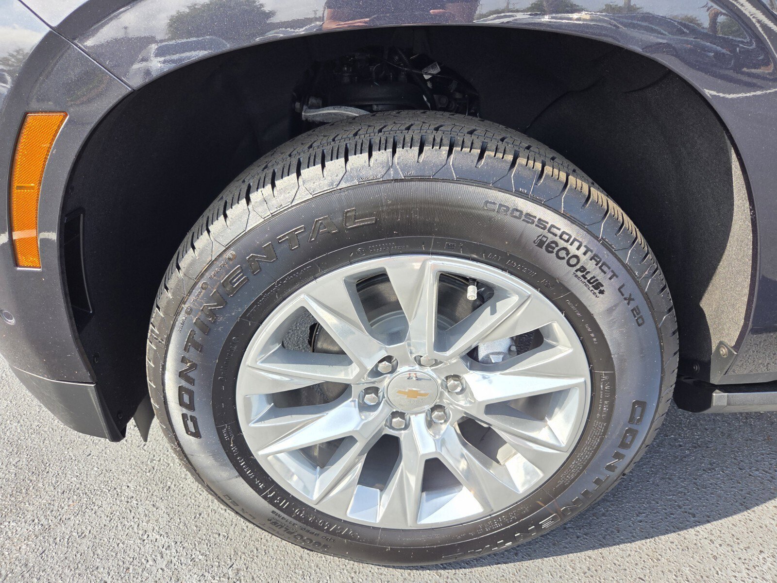 New 2025 Chevrolet Suburban Premier image 4