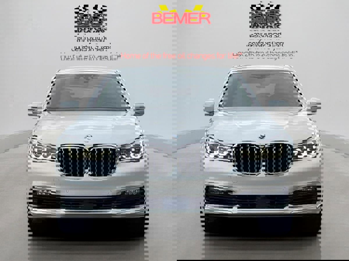 Used 2016 BMW 750i RWD image 8