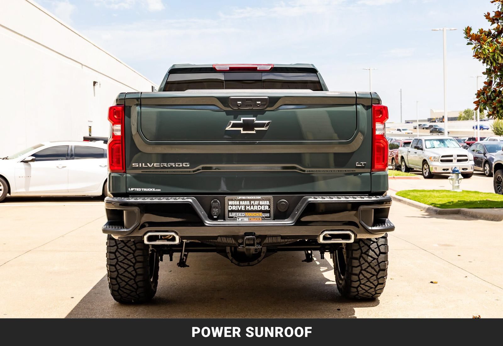 Used 2025 Chevrolet Silverado 1500 LT Trail Boss w/ Convenience Package II AWD/4WD image 8