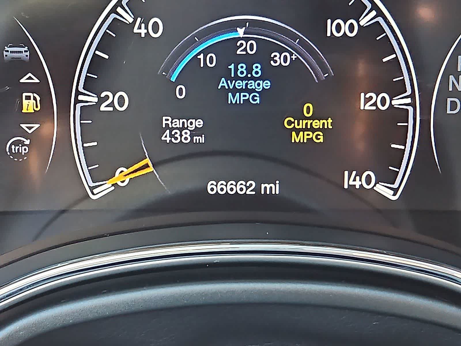 Used 2020 Jeep Grand Cherokee Laredo AWD/4WD image 18